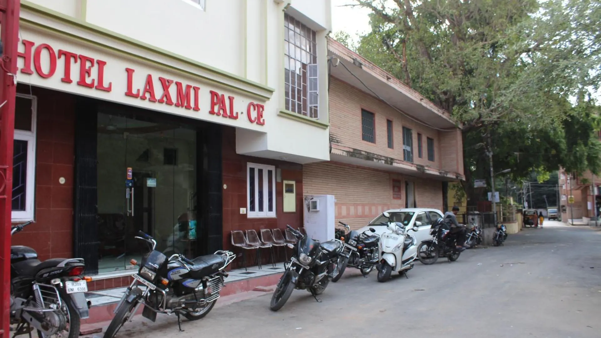 Hotel Laxmi Palace